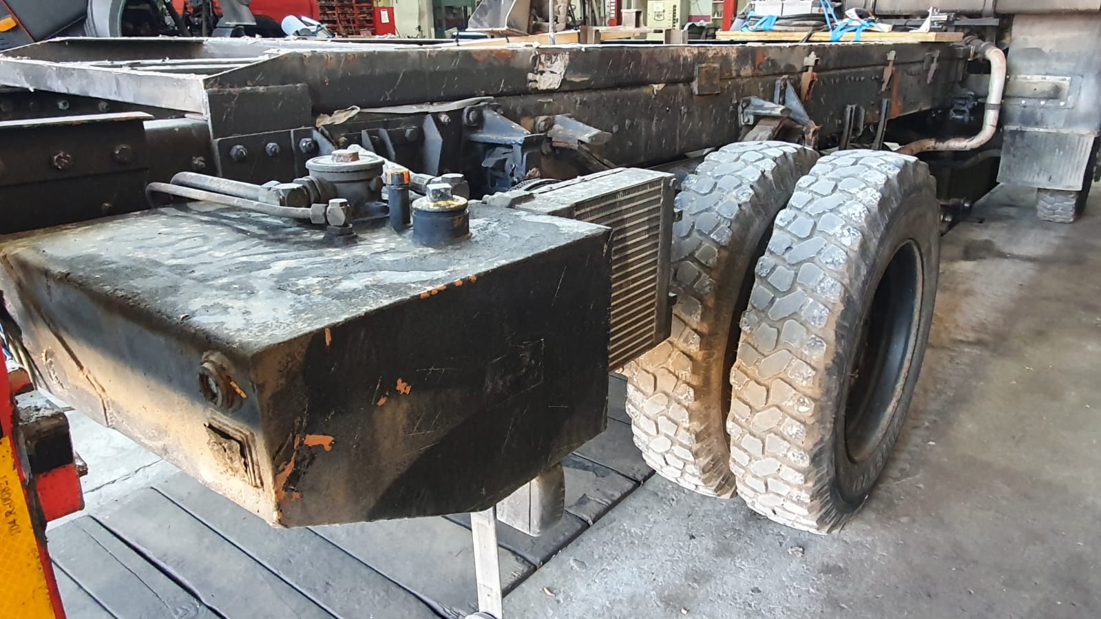 Mercedes-Benz 1222 AF Hydrauliktank